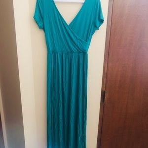 Gilli maxi dress